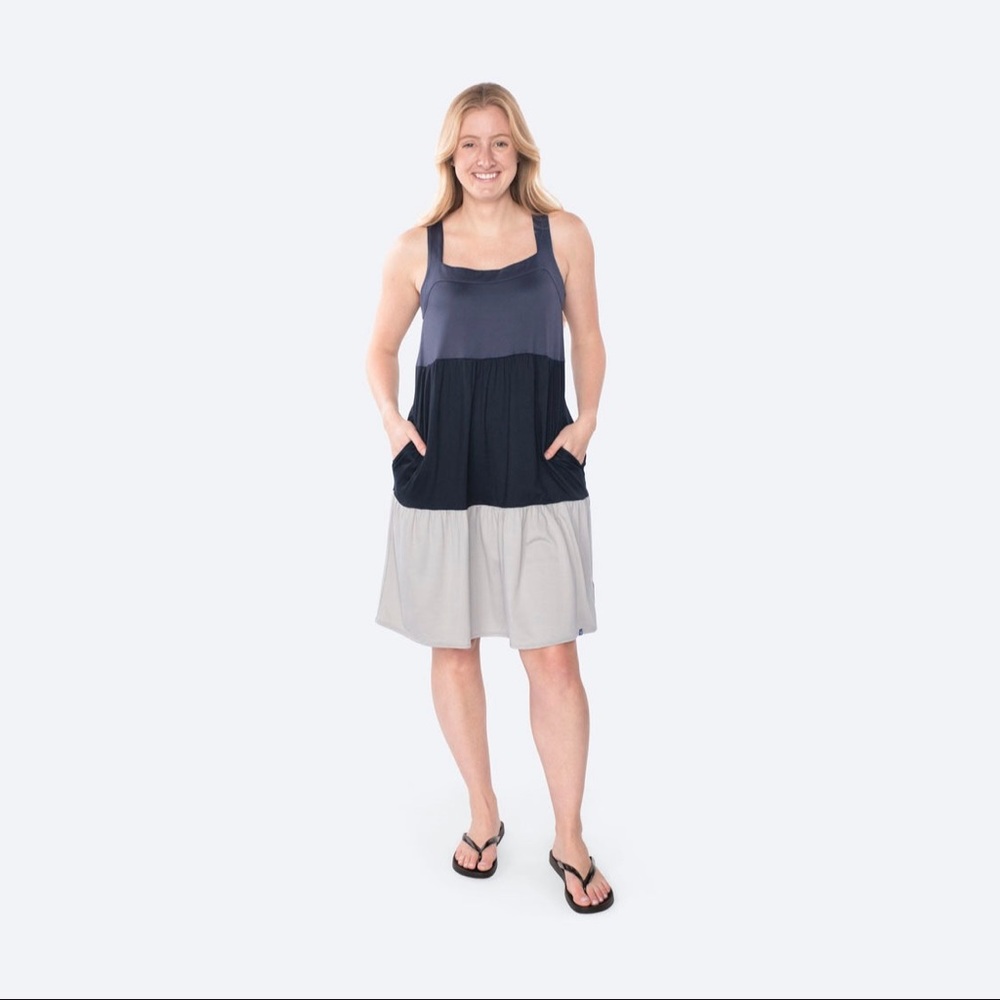 LUG | Flare Colorblock Dress | XS | Stormy Grey - Picture 2 of 9